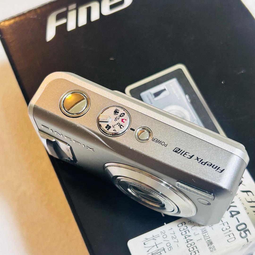 【動作確認済み】FUJIFILM FinePix F31fd デジタルカメラ