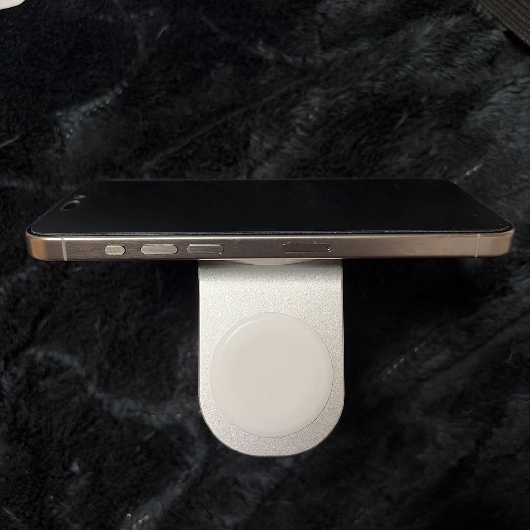 iPhone15ProMax ナチュラルチタニウム256GB 98%