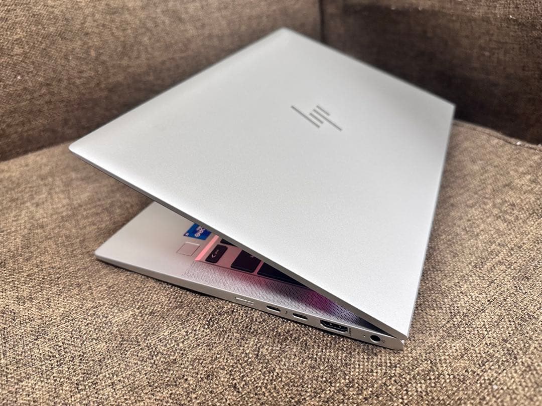 HP 830G8ノートPC 高性能 i7-11世代　 16GB office