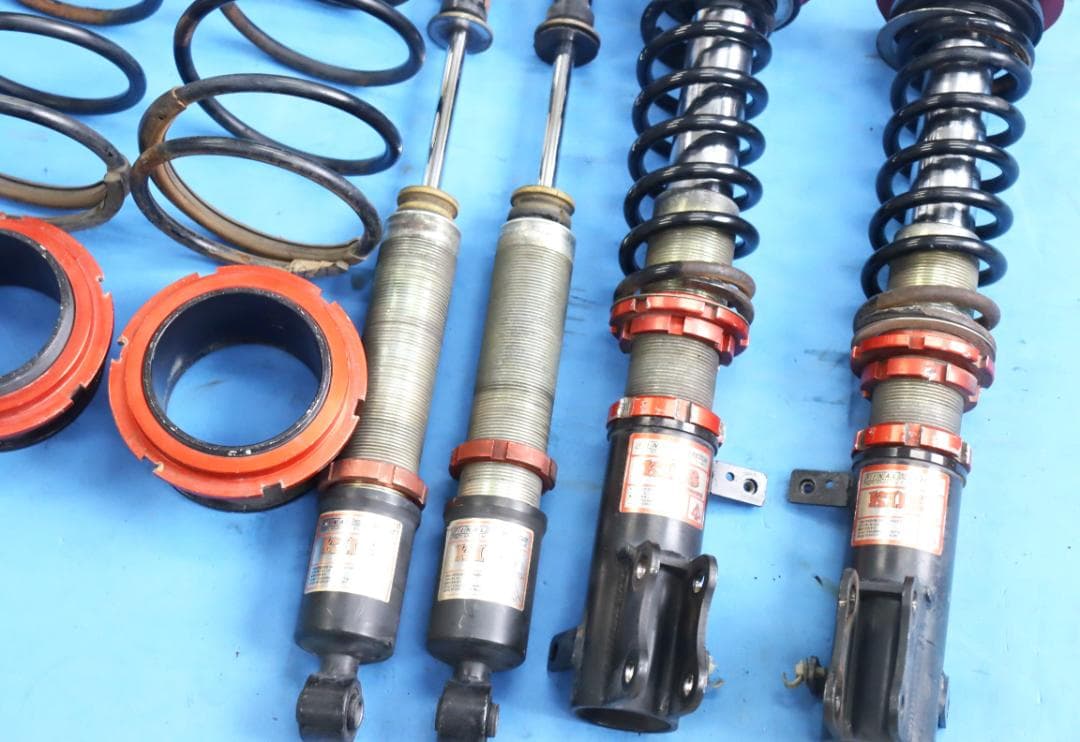 ムーヴ/ラテ/エッセ/ソニカ/タント/ミラジーノ/ミラ/アヴィ　車高調