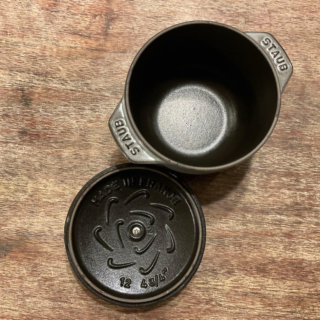 美品！ストウブ  ラ・ココット デ ゴハン de GOHAN グレー Sサイズ