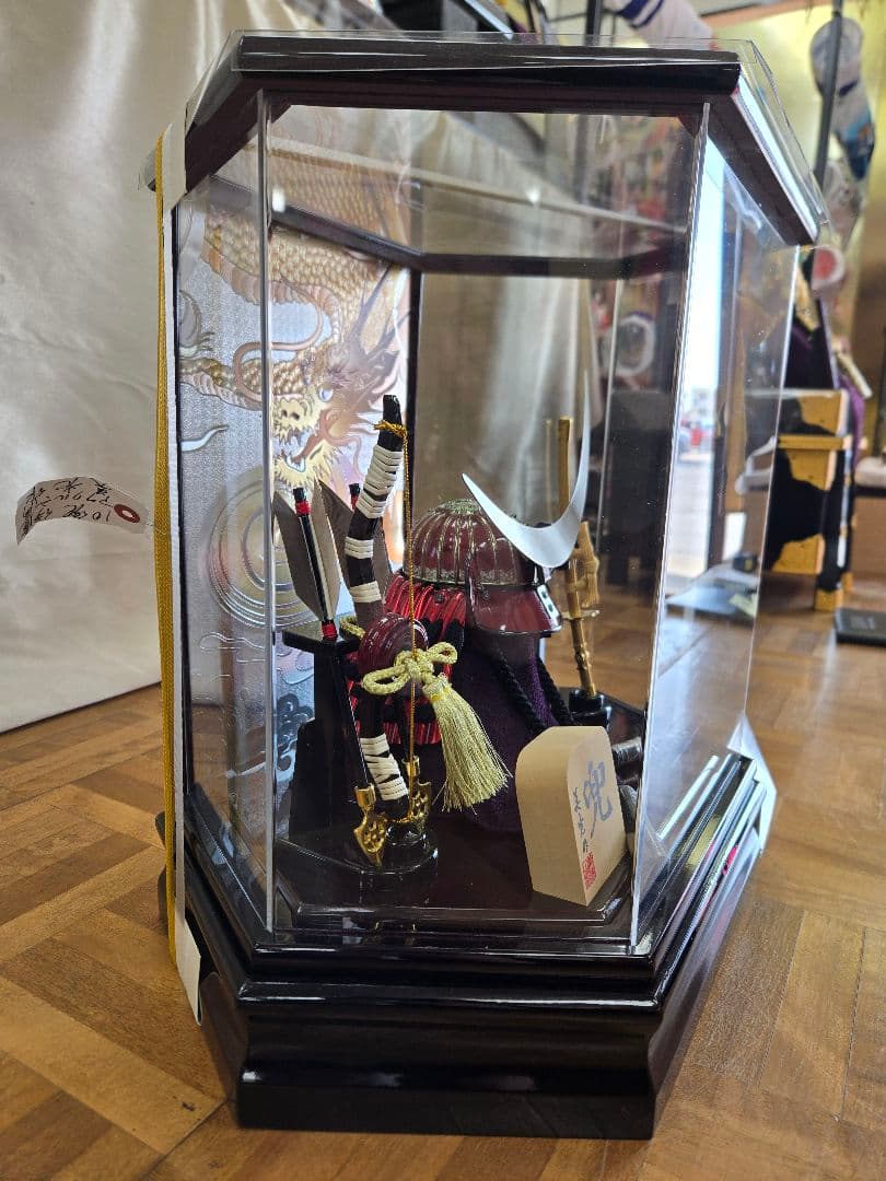 【展示品限り】五月人形　兜　伊達政宗　ケース飾り　※閉店セール　K34