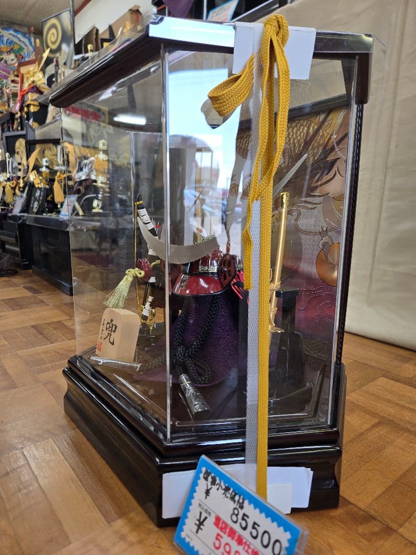 【展示品限り】五月人形　兜　伊達政宗　ケース飾り　※閉店セール　K34