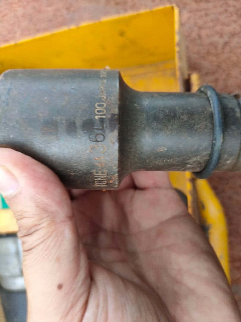 TONE　インパクトレンチ　IW22-1