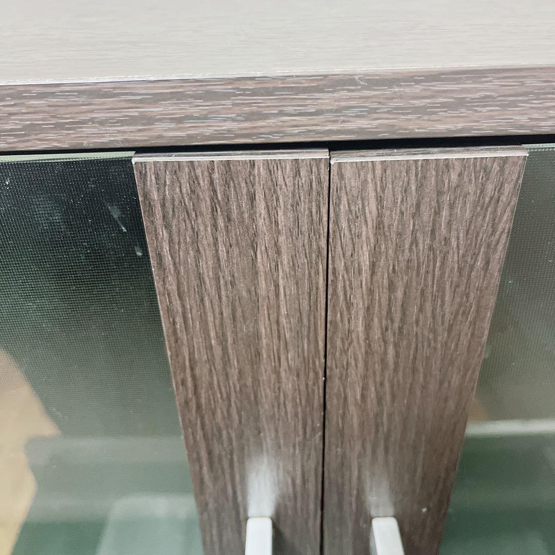 ダークブラウン 食器棚 ガラス扉付き