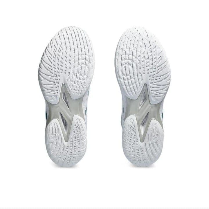 必ずコメント在庫確認　ゲルフープV16　GELHOOP　バスケシューズ　バッシュ