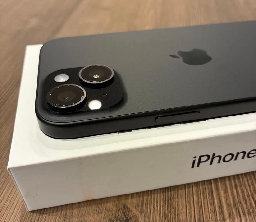 iPhone15 ブラック SIMフリー 本体　128gb