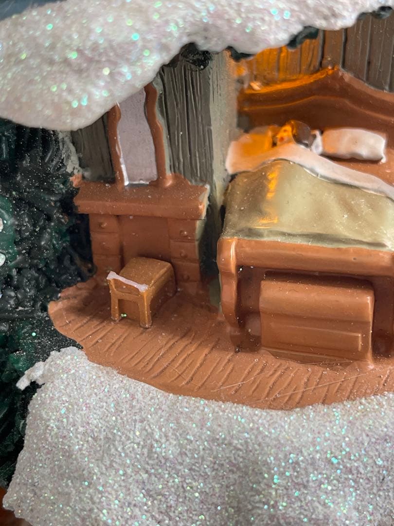 トーマス キンケード　クリスマスツリー