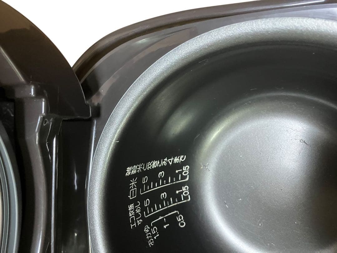 ZOJIRUSHI 象印　IH炊飯器　NP-VJ10型　五合炊　19年製　保証付