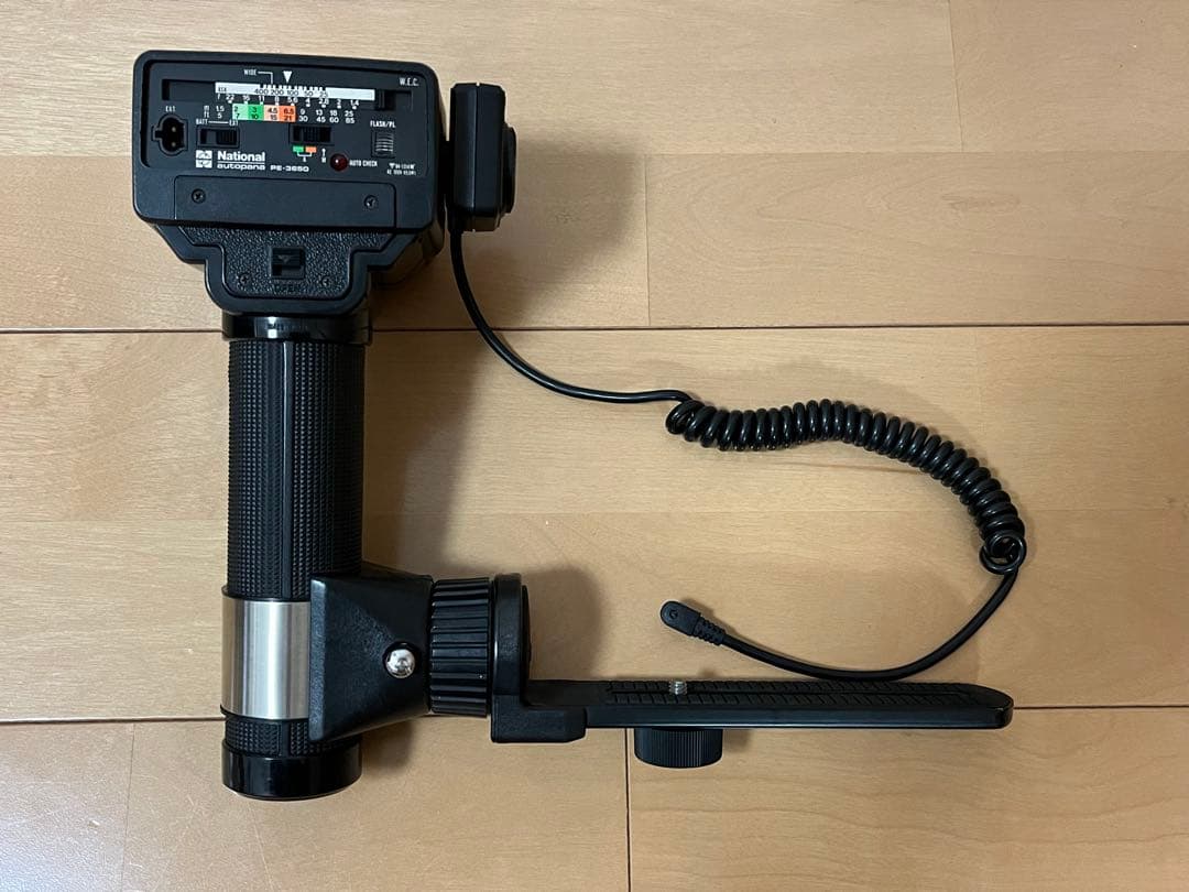 Nikon F2 PhotomicA、POLAROID COLOR PACK82