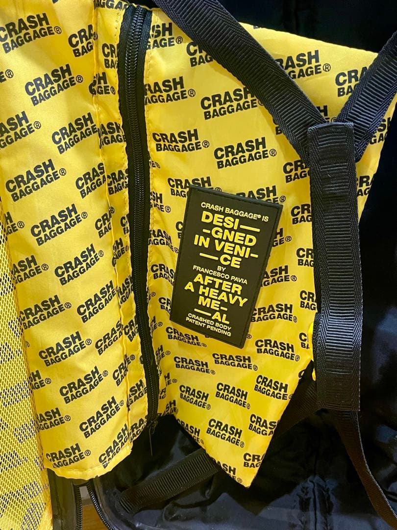 クラッシュバゲージ CRASH BAGGAGE 40L Sサイズ 機内持込可能