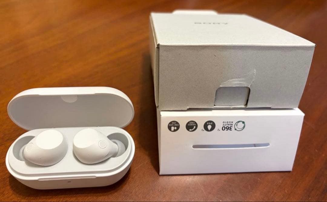 ソニーBluetoothワイヤレスイヤホン　WF-C710N ホワイト美品