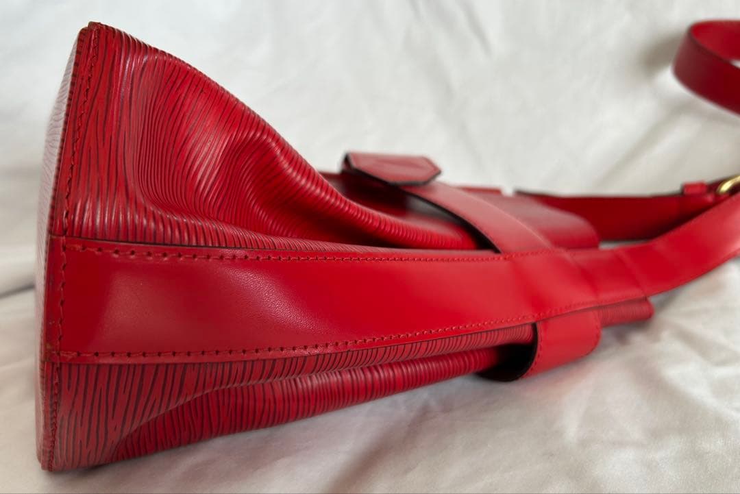 【LOUIS VUITTON】ルイヴィトン エピ サックデポール 赤 ショルダー