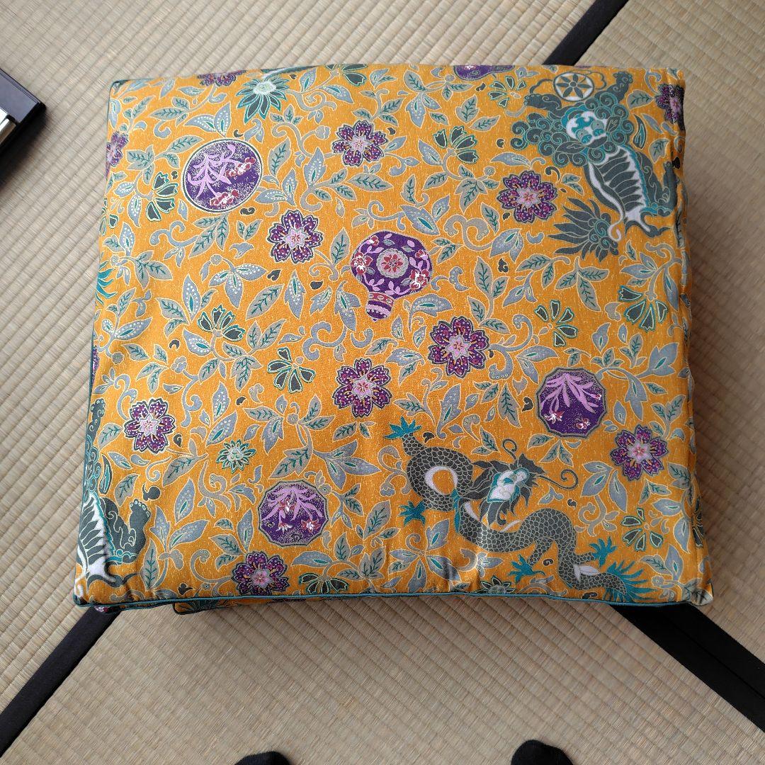 花柄・動物柄の座布団セット