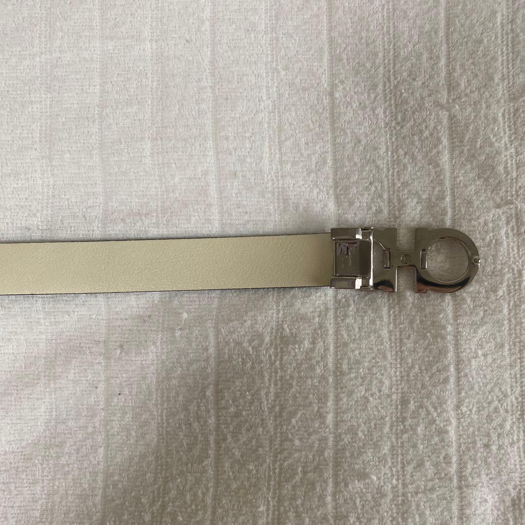 Salvatore Ferragamoガンチーニレザー ベルト黒×クリーム未使用