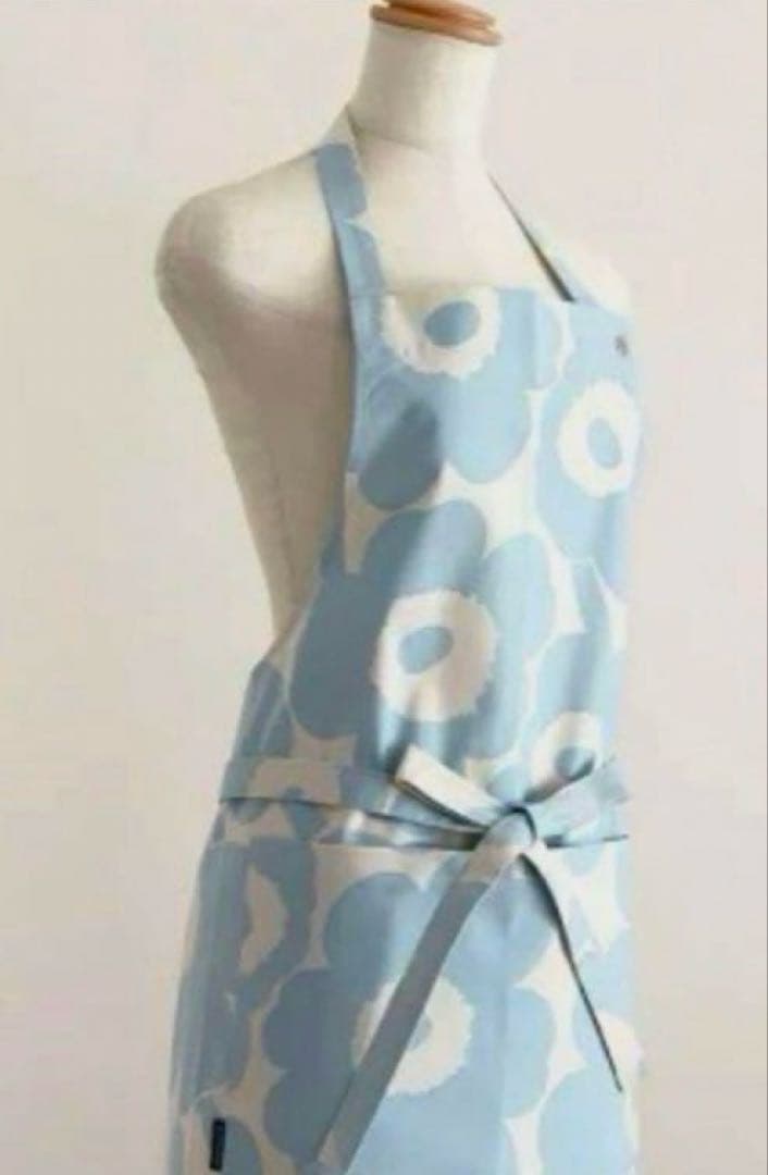 ☆新品未使用☆マリメッコ　marimekko エプロン　ウニッコ　ラスト１点
