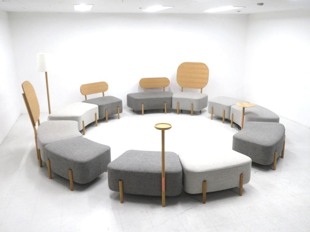 展示品　カリモク　ドラドラ　北欧　オーク材　ソファ サイドテーブル　付き