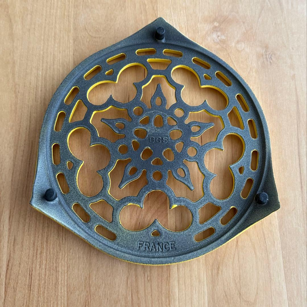 ココ　LE CREUSET 鍋敷き　イエロー　ル・クーゼ