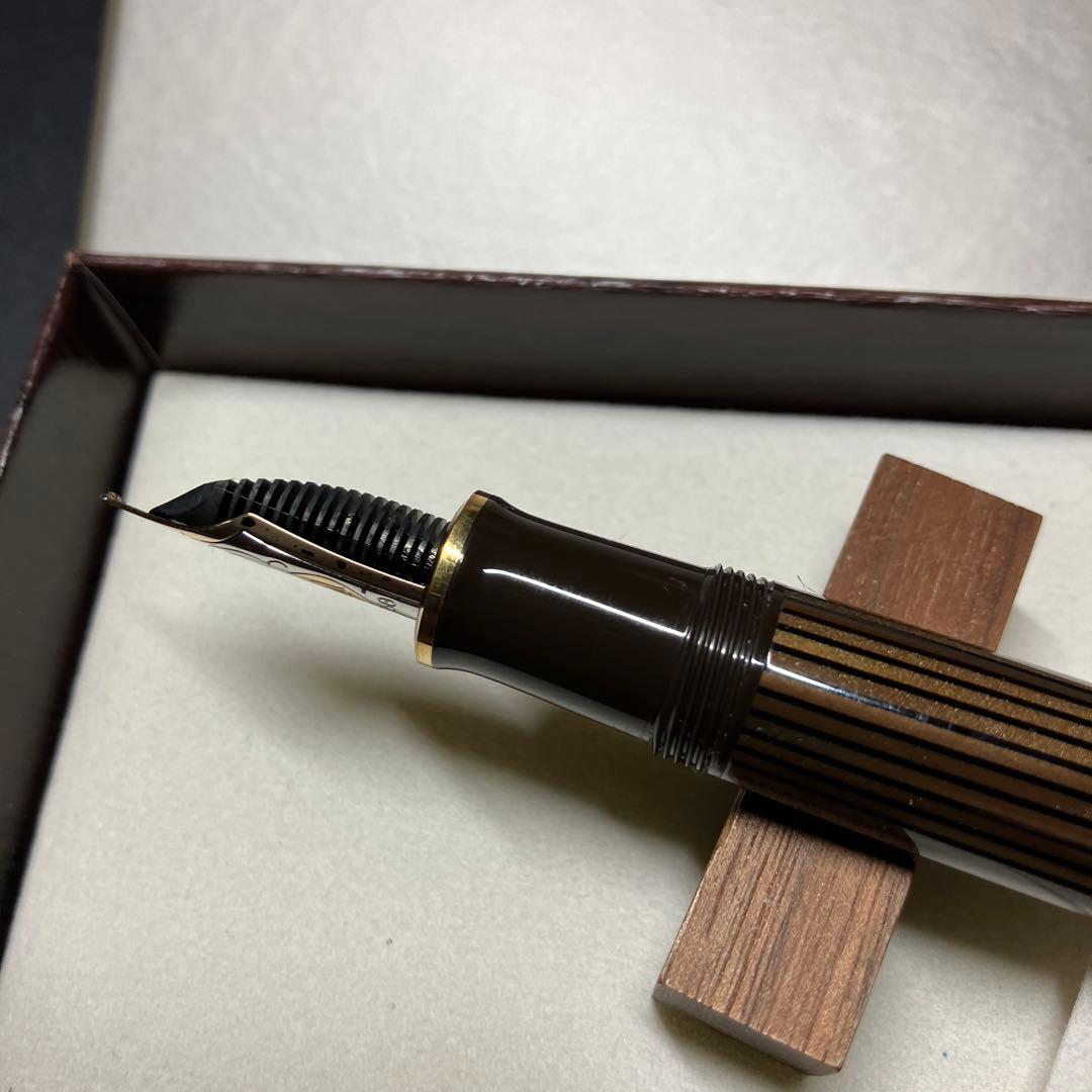 ペリカンM800 ブラウンブラック　中字　 試筆程度の美品