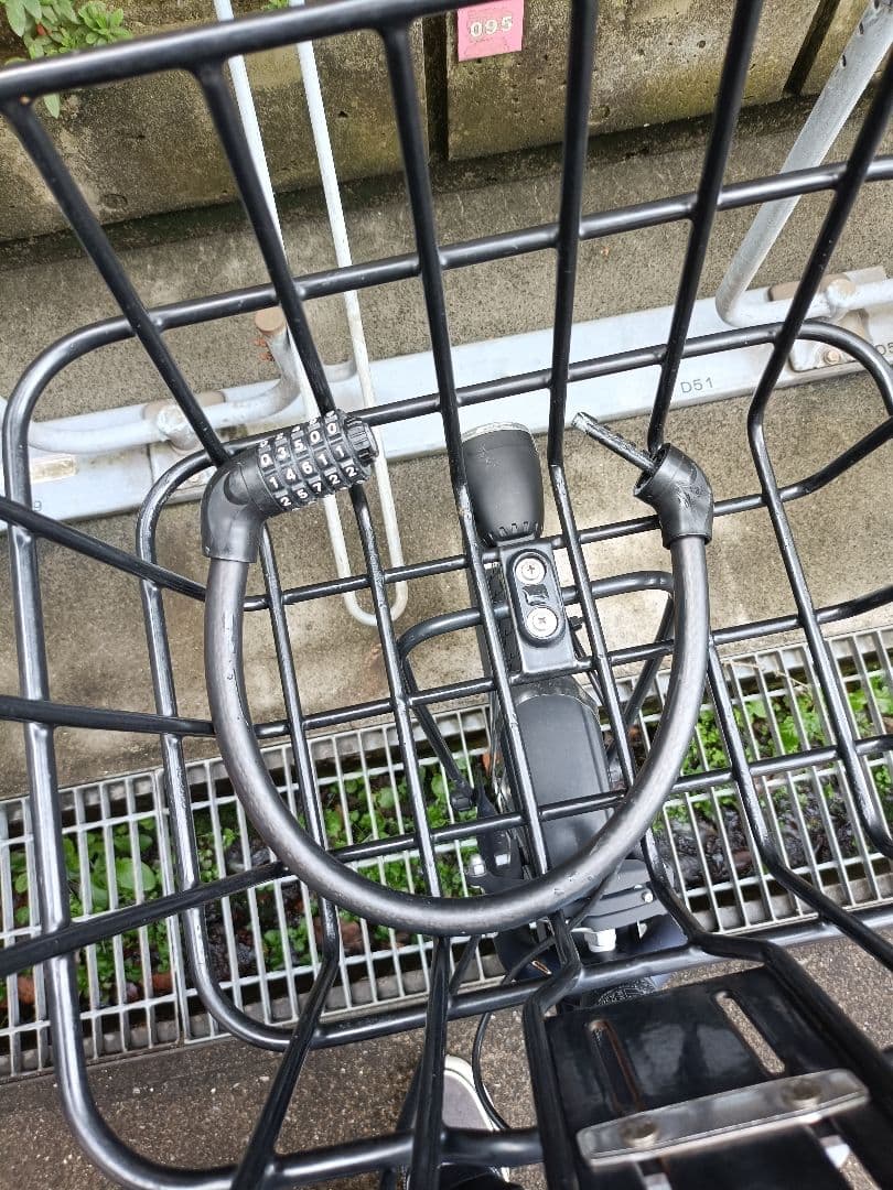 Panasonic sw 電動自転車　Thuleチャイルドシート付き