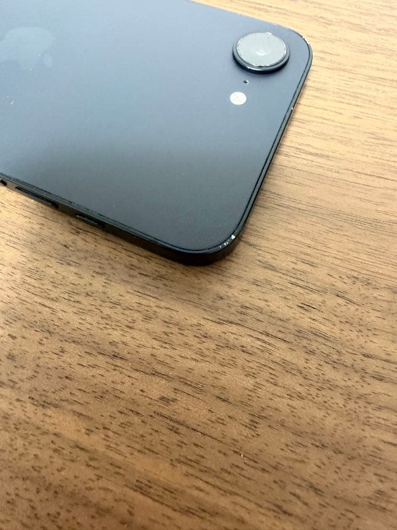 iPhone 16e 128gb ブラック 画面割れ