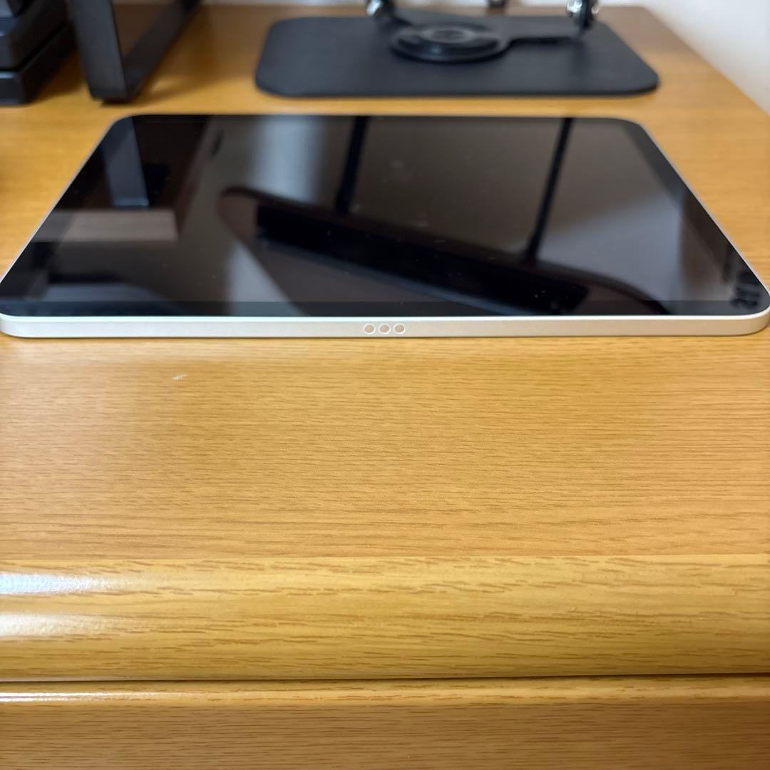 【美品】iPad 10世代 64GB シルバー
