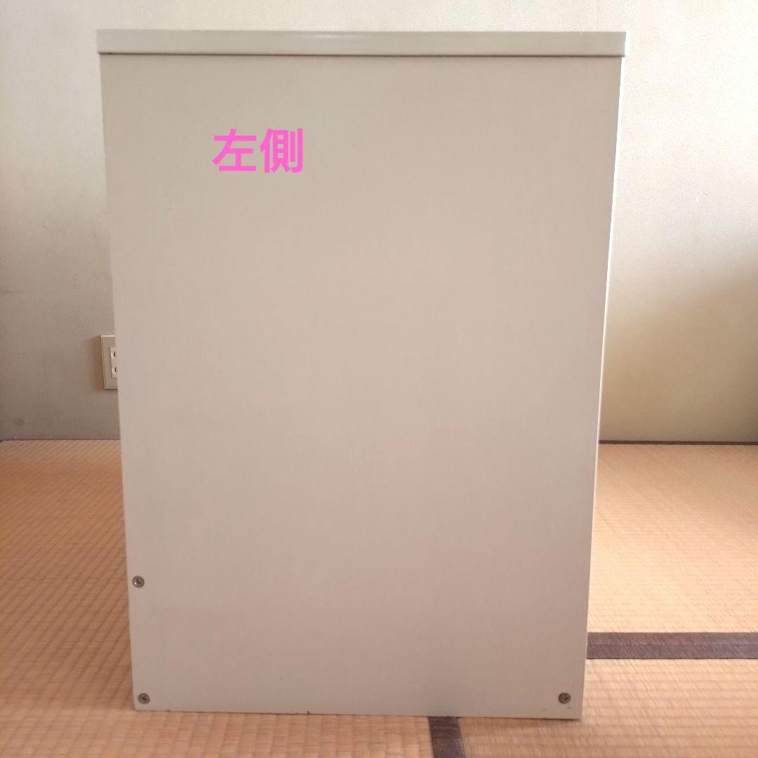 ポップな花柄デザインの押入れタンス 3段 チェスト 昭和レトロ