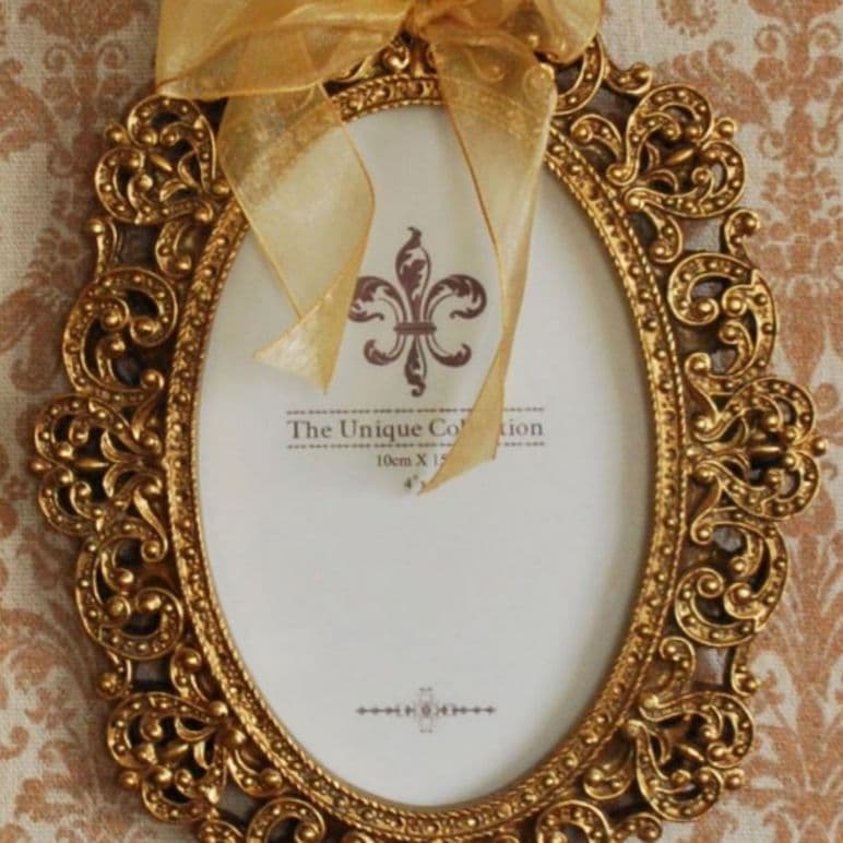 輸入雑貨　クラッシックゴールド　フランス　『壁掛けフォトフレーム』　アンティーク