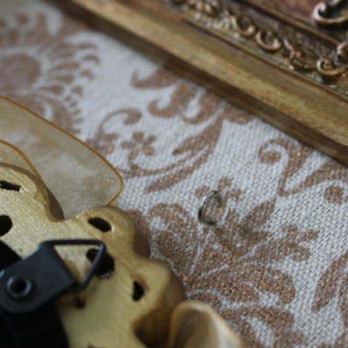 輸入雑貨　クラッシックゴールド　フランス　『壁掛けフォトフレーム』　アンティーク