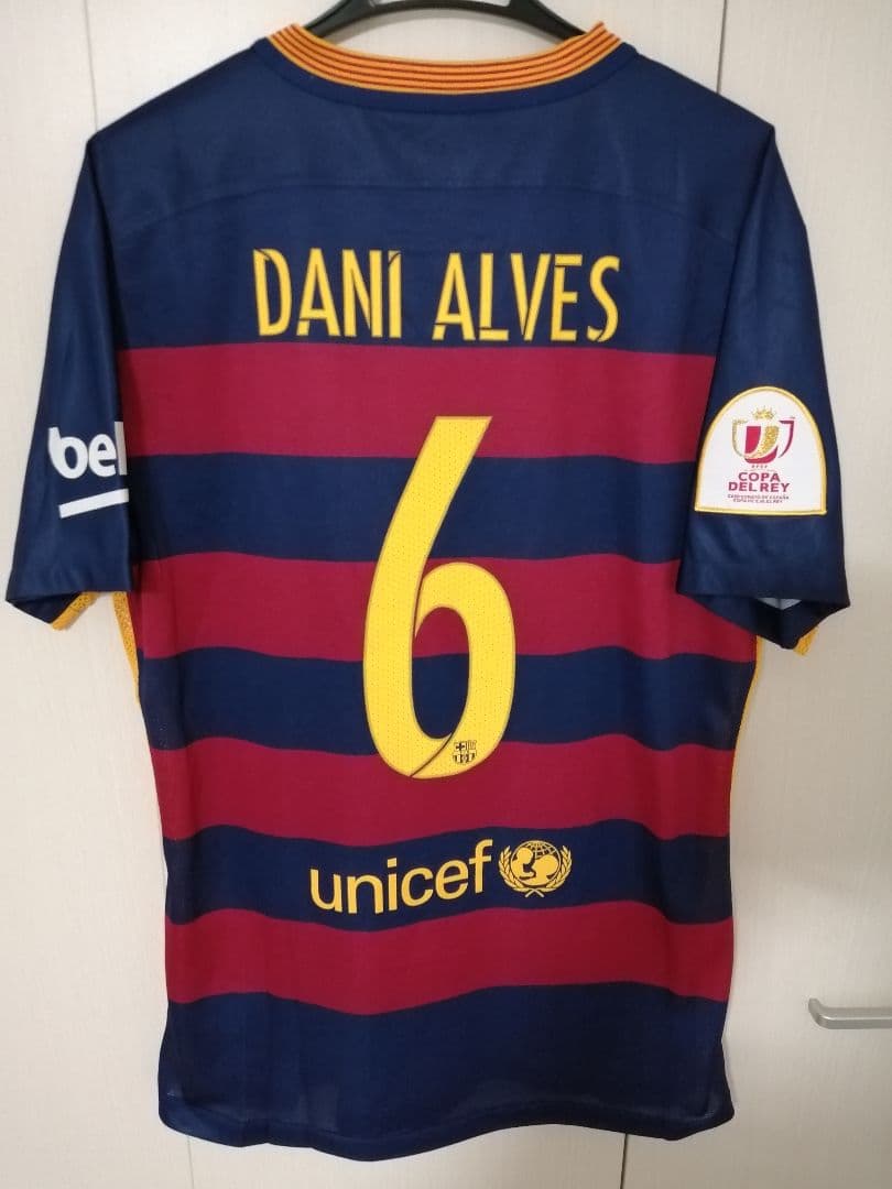 【オーセン/正規品】バルセロナ　ダニエウ・アウベス　ユニフォーム