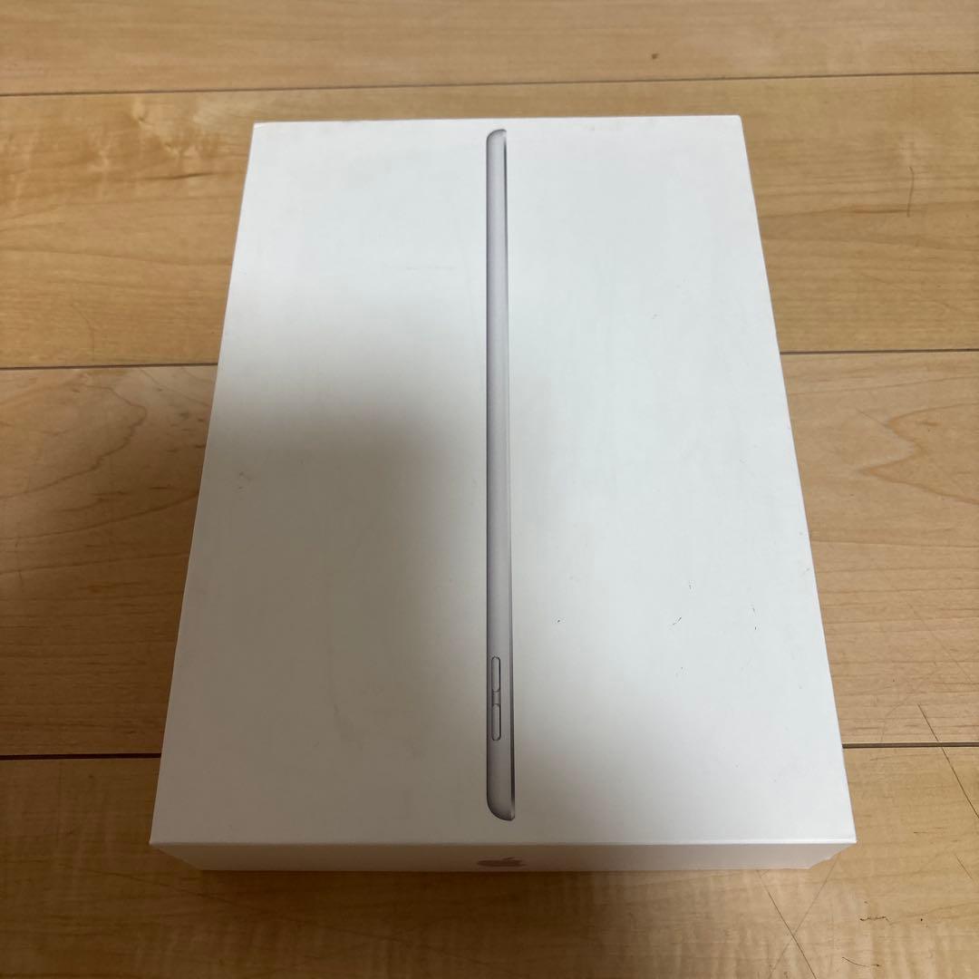 Apple iPad (第7世代) 128GB シルバー　 Wi-Fiモデル
