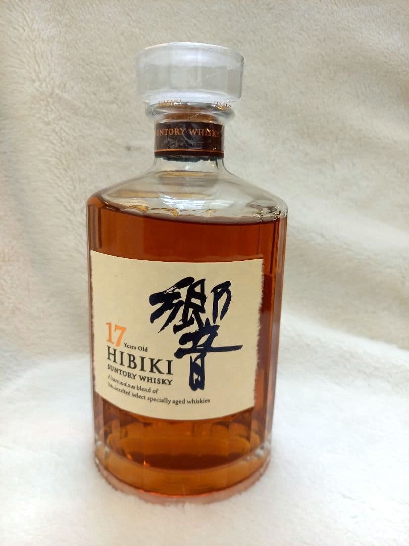 響 17年 ウイスキー 700ml