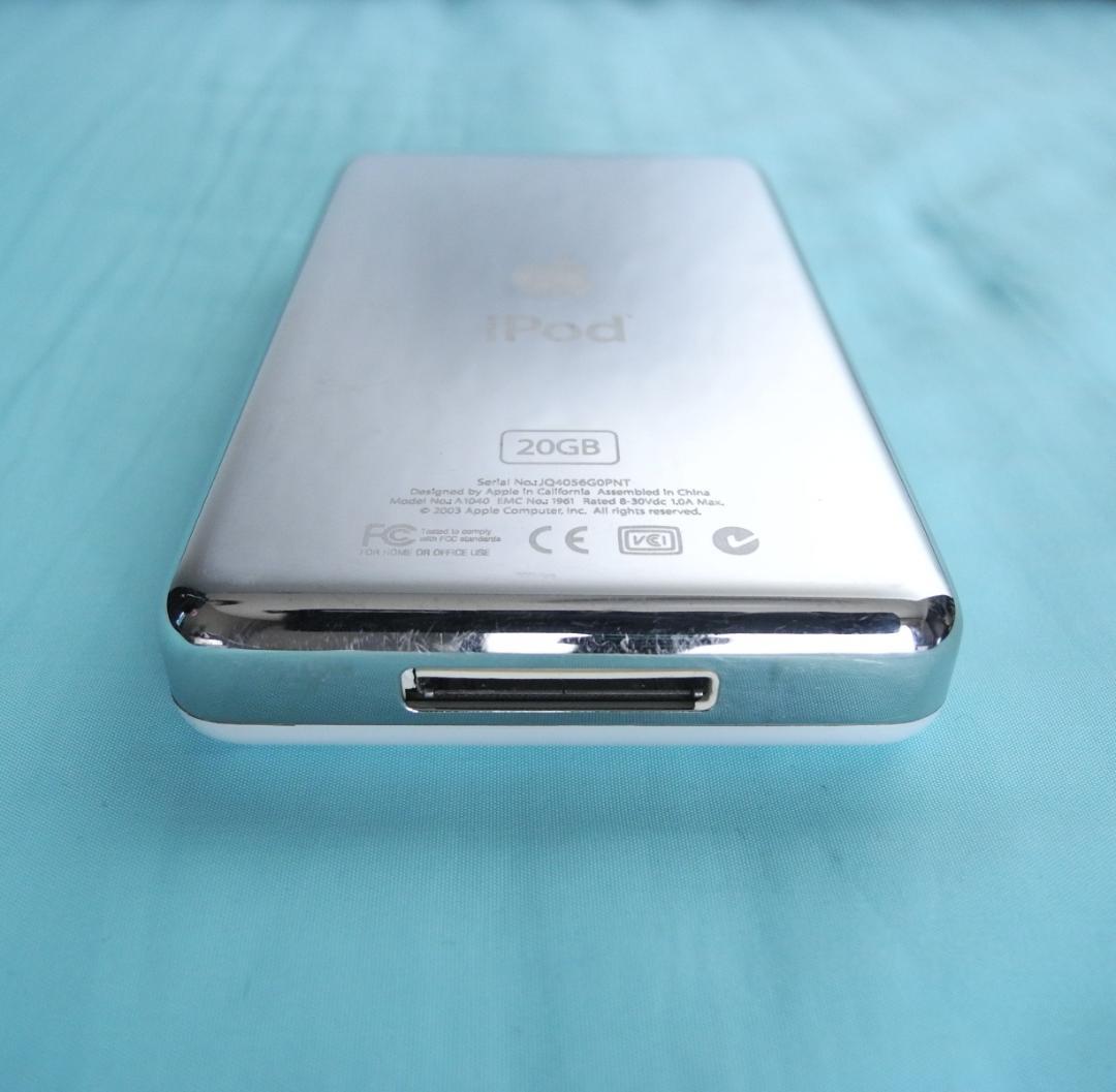 動作品　第3世代iPod　ACアダプター付き