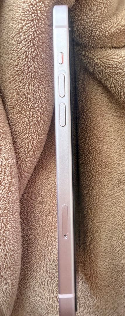 美品　Apple iPhone 15 Plus 256gピンク