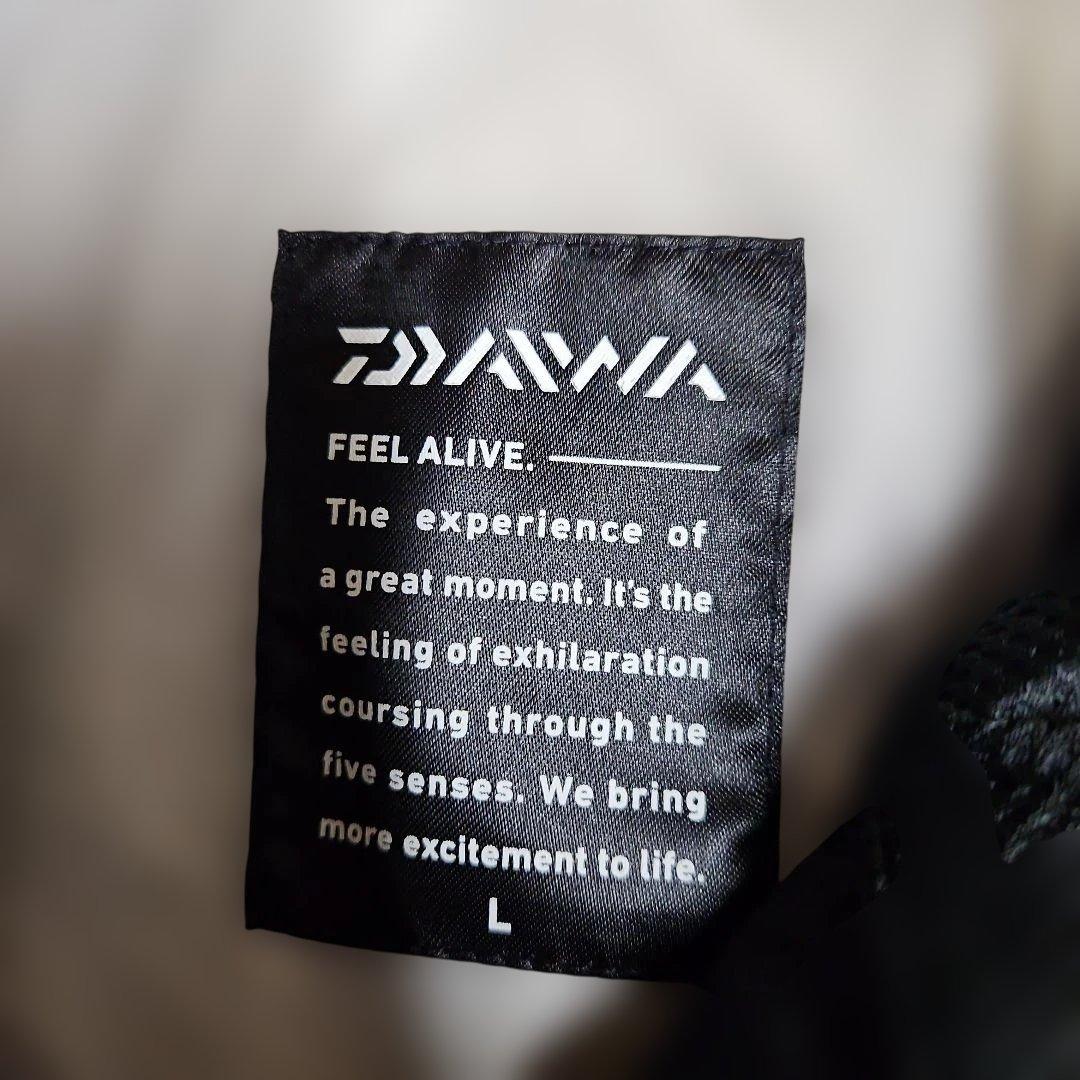 【DAIWA】【美品】フィッシングスーツ(上下セット)とキャップ