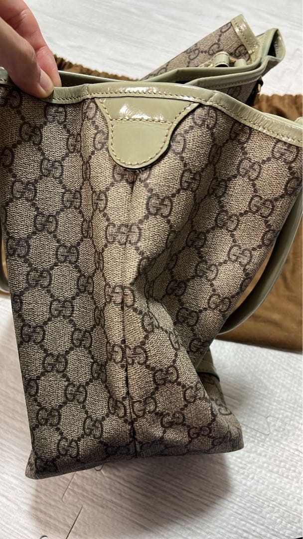 グッチ GGスプリーム ハンドバッグ