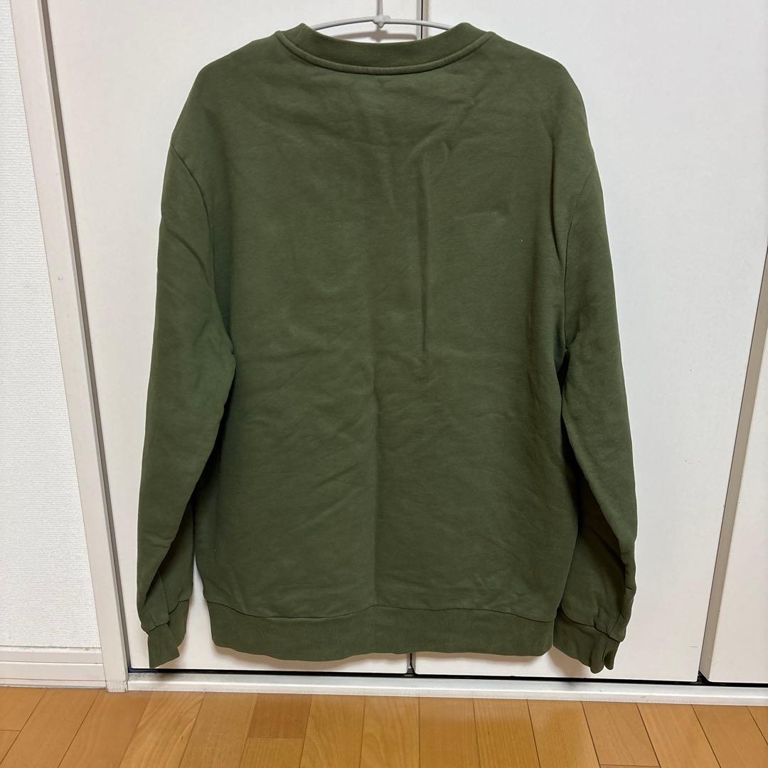 モンクレールメンズトレーナー　カーキ