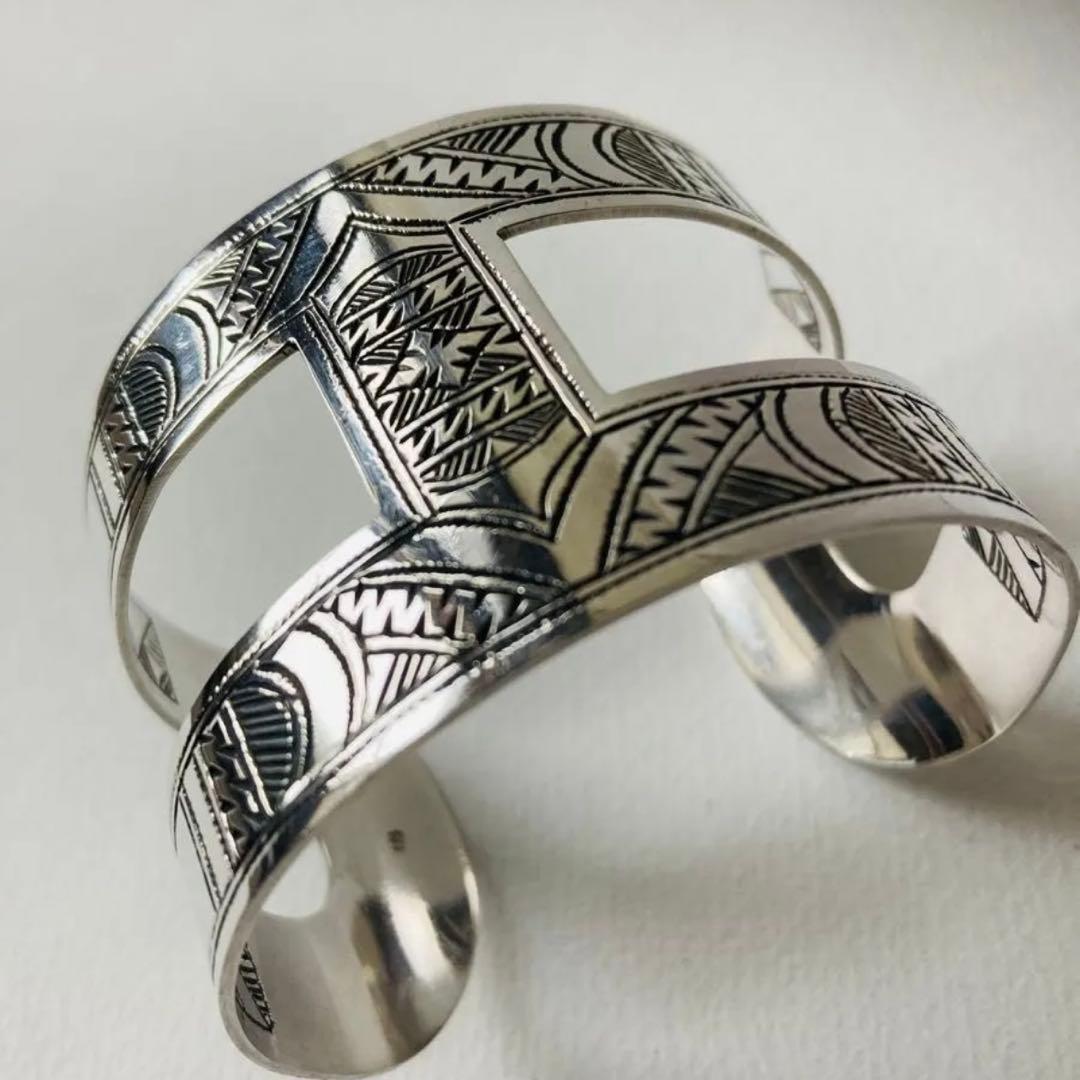 早い者勝ち！美品　トゥアレグ族 シルバー　Ｈ型バングル ブレスレット