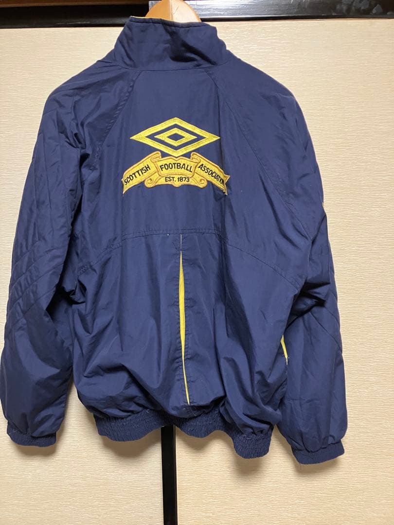 umbro スコットランド　ヴィンテージ　ナイロンジャケット　送料込み　古着