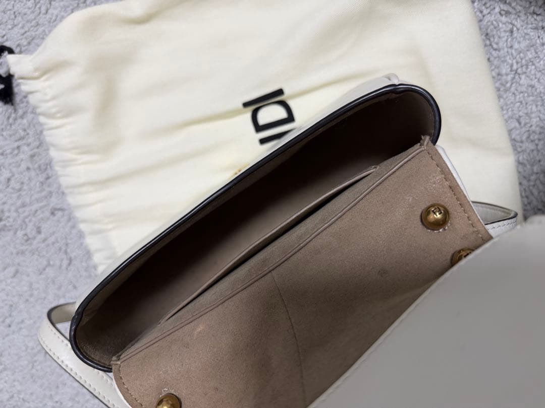 FENDI ホワイト ショルダーバッグ 保存袋付き