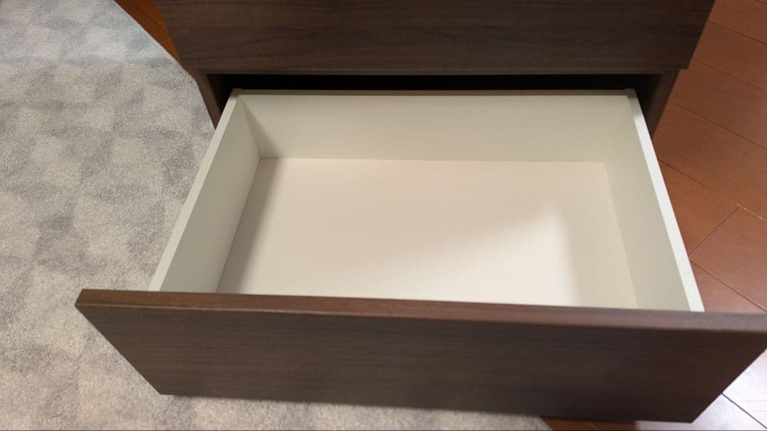 パモウナ　リビングチェスト