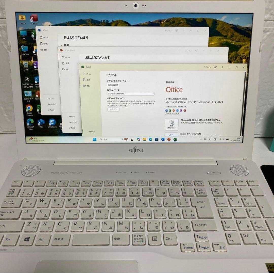 Windows11 オフィス付き　Core i7 SSD メモリ8GB 富士通
