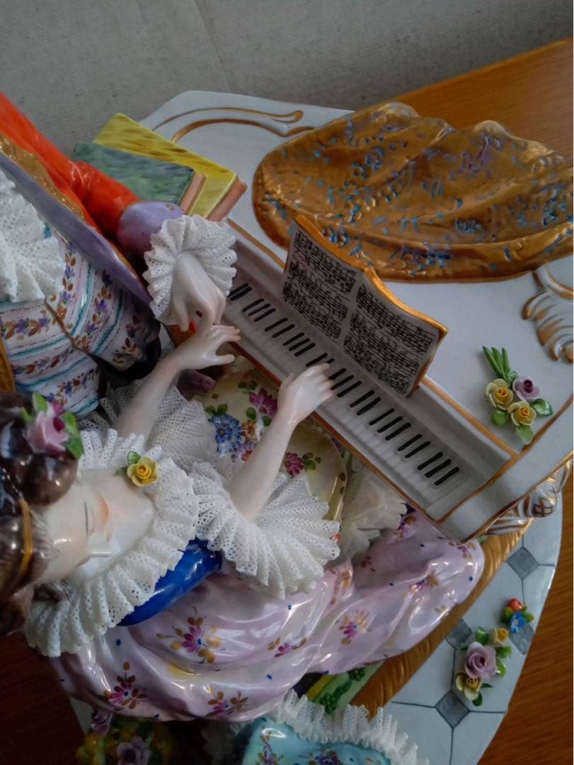 陶器人形　特大　ドレスデン　フィギュリン　ドイツ　フォルクシュテット