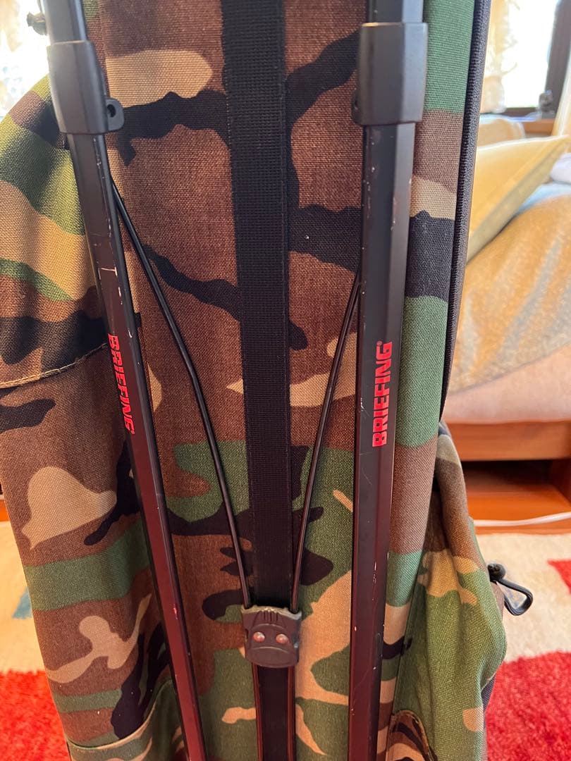 Briefing キャディバッグ CR-4#2 カモフラ柄　 赤ロゴ