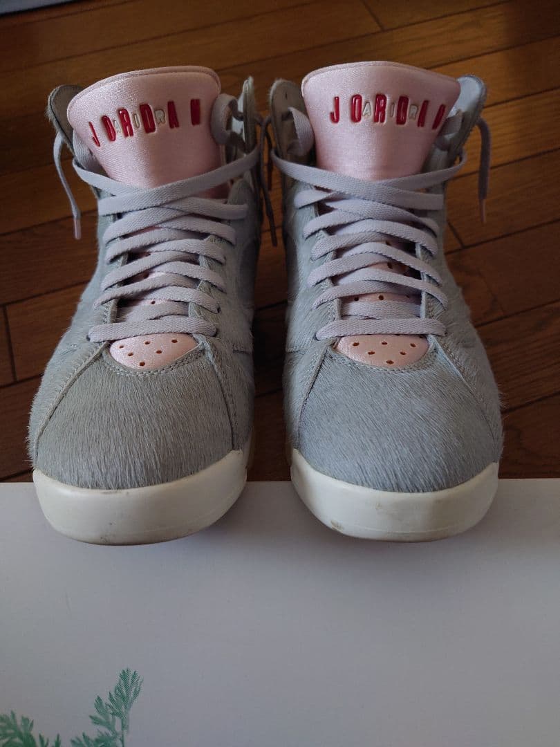 JORDAN 7 HARE グレー/ピンク バックス・バニー