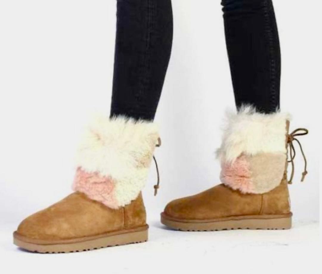 新品　UGG ブーツ 23cm ムートンブーツ　アグ　クラシックショート