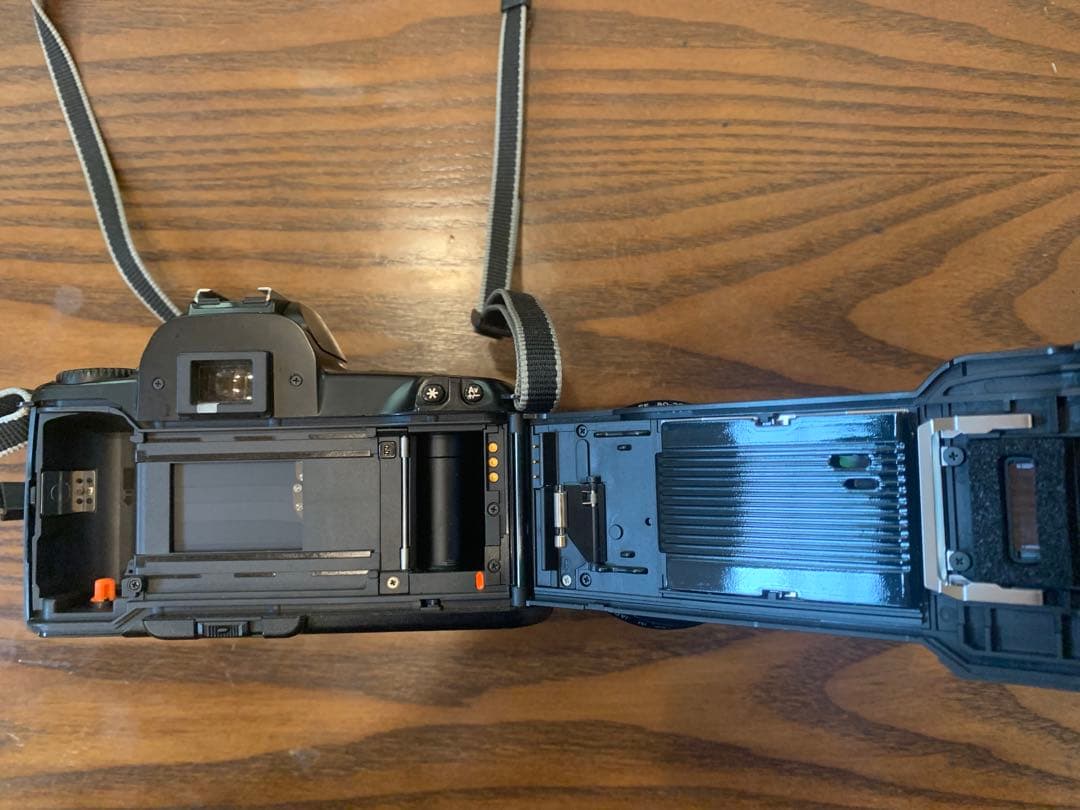 Canon EOS kiss フィルム一眼レフカメラ　80-200望遠レンズ付