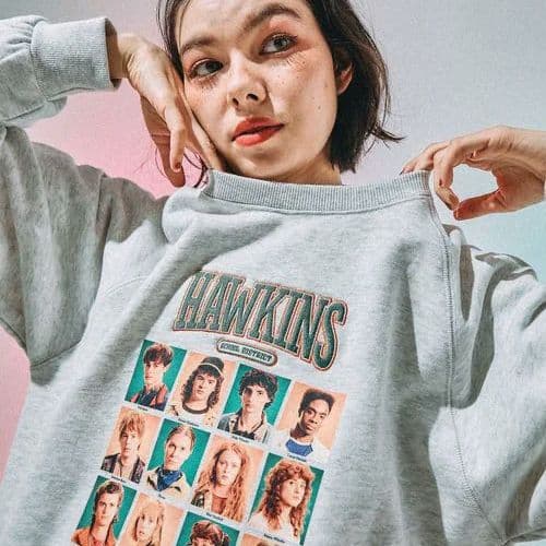 М　STRANGER THINGS スウェットプルオーバー オートミール