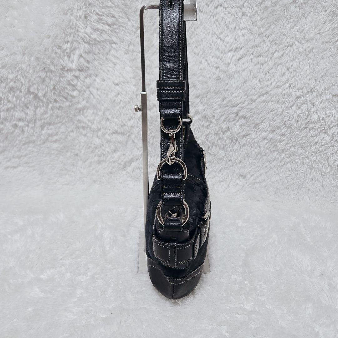 COACH シグネチャー ワンショルダーバッグ 黒 F07077
