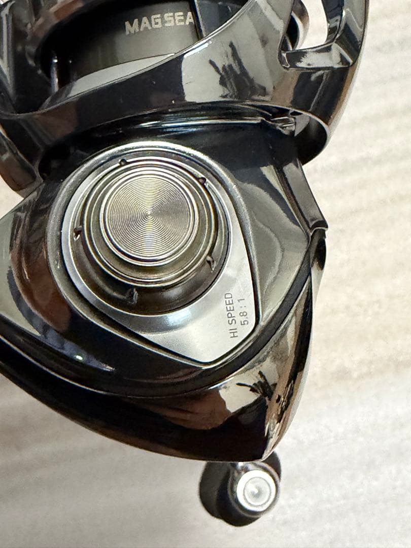 リール 22EXIST LT2000S-H